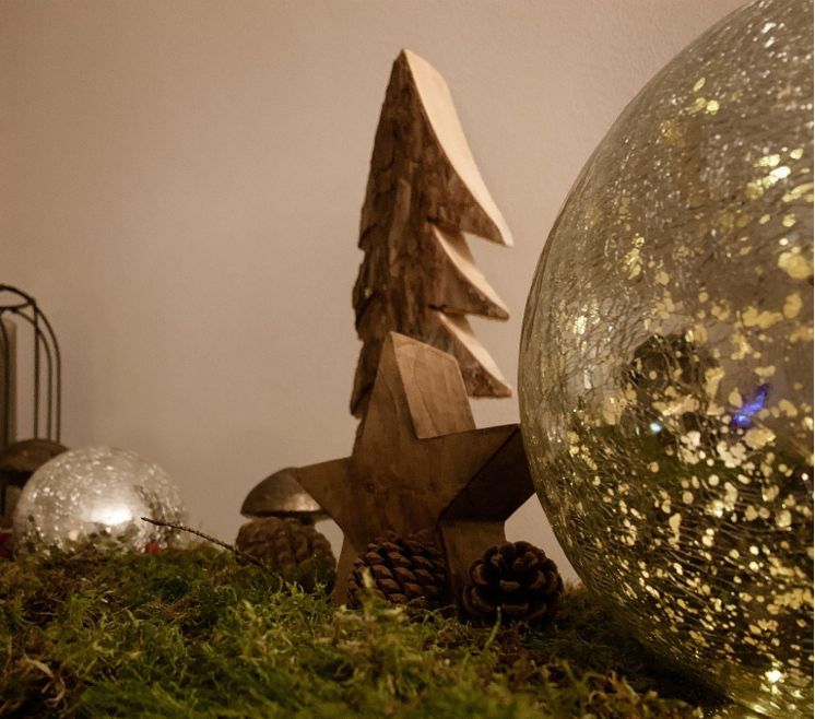 Deck the Halls with the Most Realistic Artificial Christmas Trees of 2023